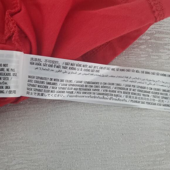 Disney Minnie Mouse sleeveless peplum ruffle bottom Women's Top in Red Size XL - Picture 7 of 10